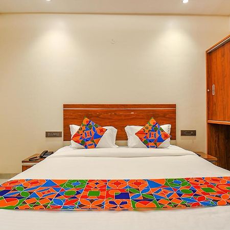 Fabhotel Gaurav Galaxy Pune Eksteriør bilde