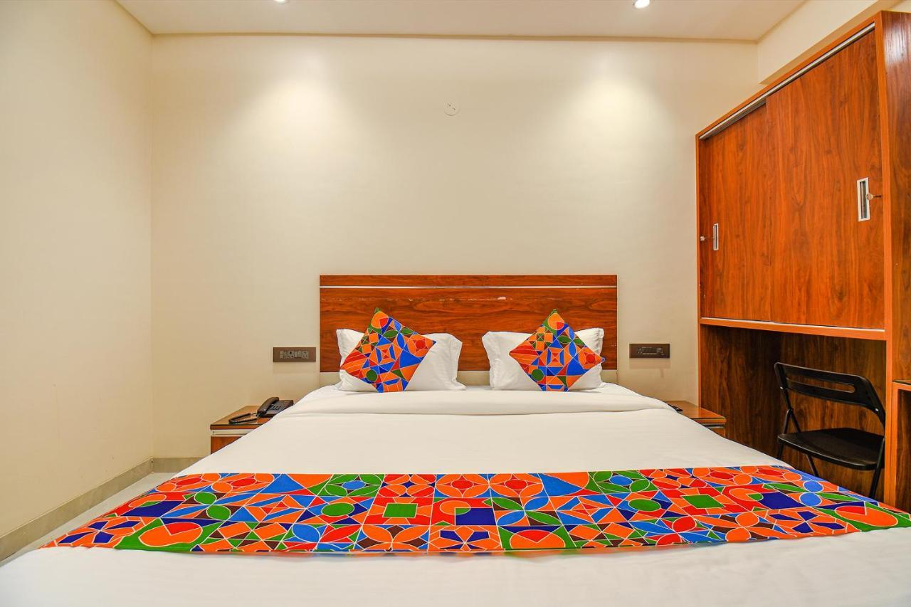 Fabhotel Gaurav Galaxy Pune Eksteriør bilde