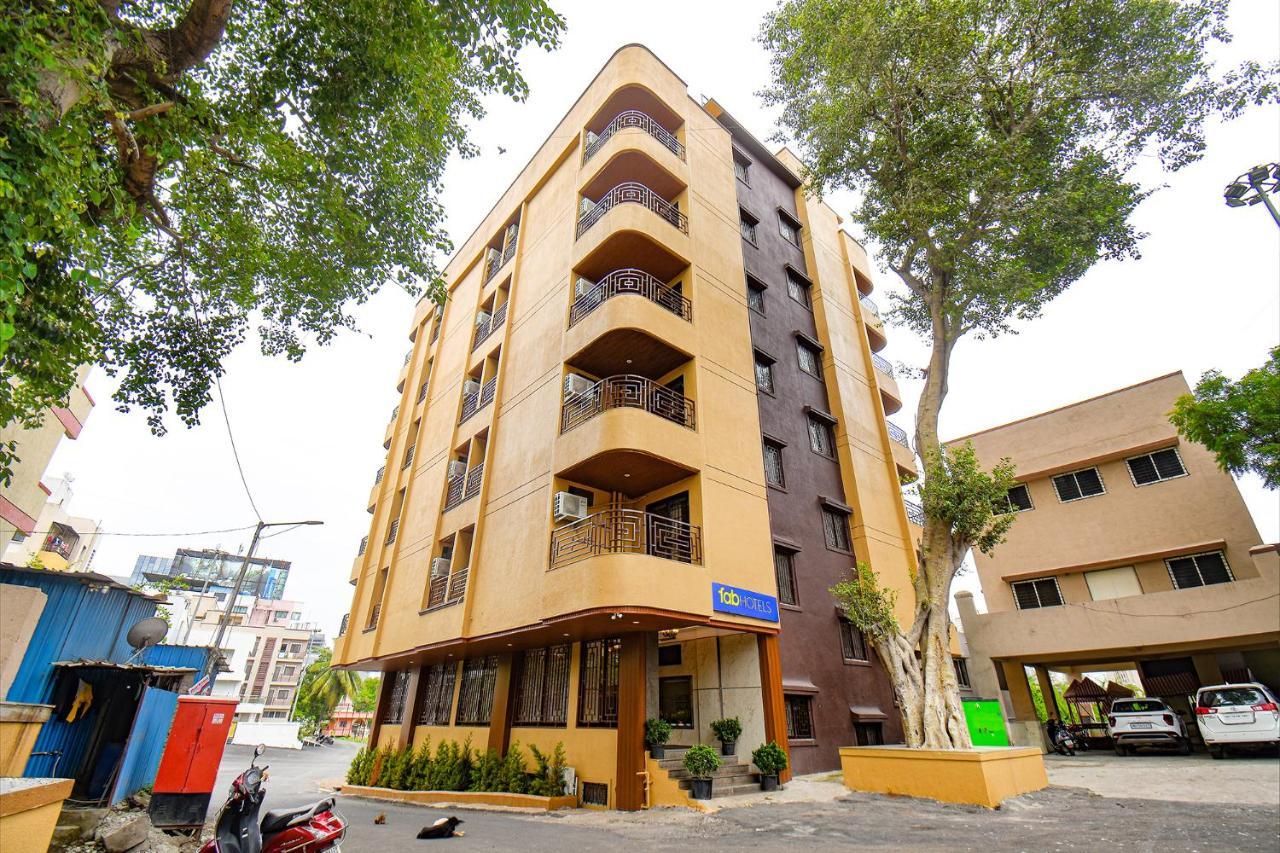 Fabhotel Gaurav Galaxy Pune Eksteriør bilde